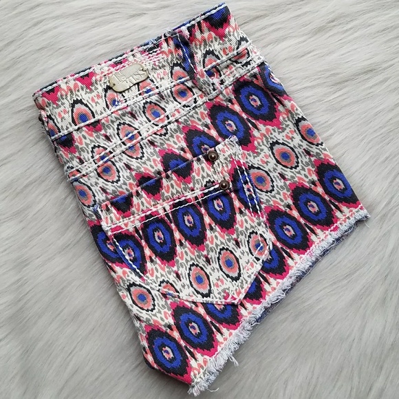 1st💋Kiss Mid-Rise Denim Ikat Print Shorts - Picture 8 of 8